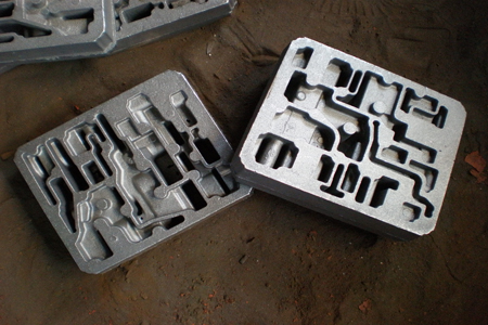 Red Apple Casting, a professional wear-resistant parts casting company, is mainly engaged in hydraulic valve bodies. Service hotline: 0313-4836168. General manager hotline: 15103337143.