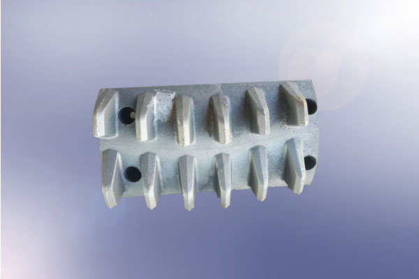 Red Apple Casting, a professional wear-resistant parts casting company, is mainly engaged in double-roll crusher tooth plates, bow tooth plates, production of stone crushing, sand making, powder making, anti-wear alloys, three breaks in production lines, 