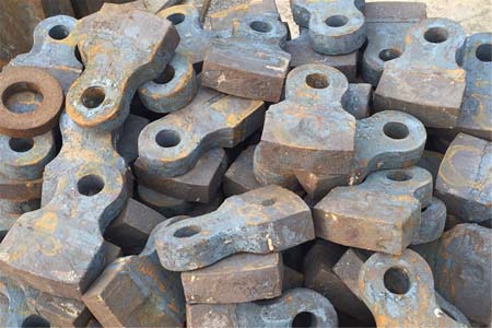 Red Apple Casting, a professional wear-resistant parts casting company, is mainly engaged in hammers, high-alloy wear-resistant hammers, high-chromium cast iron composite hammers, high-chromium composite hammers, articulated hammers, and hammer crusher we