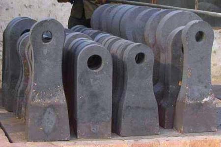 Red Apple Casting, a professional wear-resistant parts casting company, is mainly engaged in hammers, high-alloy wear-resistant hammers, high-chromium cast iron composite hammers, high-chromium composite hammers, articulated hammers, and hammer crusher we