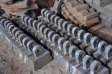 Red Apple Casting, a professional wear-resistant parts casting company, is mainly engaged in hammers, high-alloy wear-resistant hammers, high-chromium cast iron composite hammers, high-chromium composite hammers, articulated hammers, and hammer crusher we