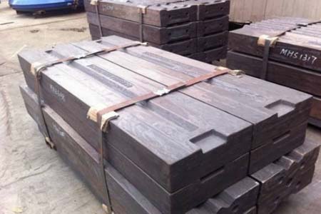 Red Apple Casting, a professional wear-resistant parts casting company, is mainly engaged in high-alloy blow bars, counter-attack breaking hammers, counter-attack rotor hammers, anti-wear white cast iron, high chromium cast iron, alloy steel, alloy cast i